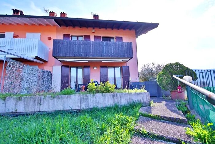 Casa monolocale in vendita in Via Dosso, Trescore Balneario