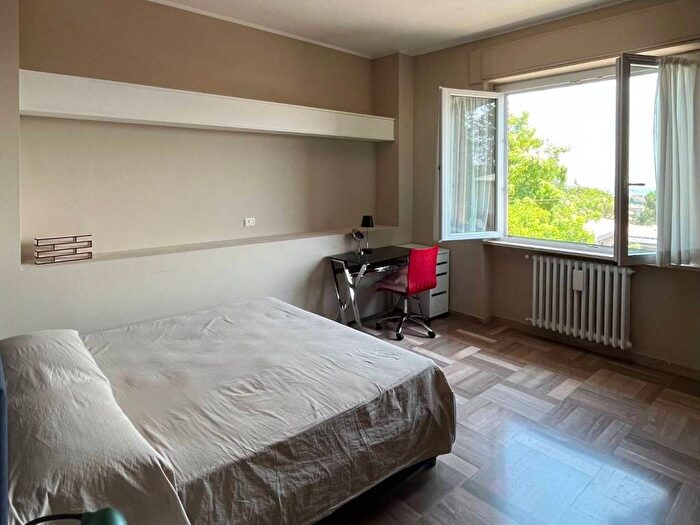 Appartamento con 6 locali in affitto in Via degli Olivi, Elce, Perugia