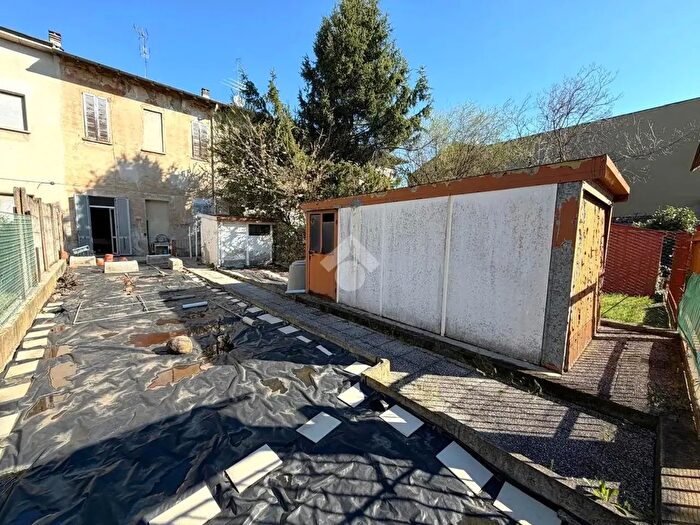 Case in Vendita e in Affitto - 2