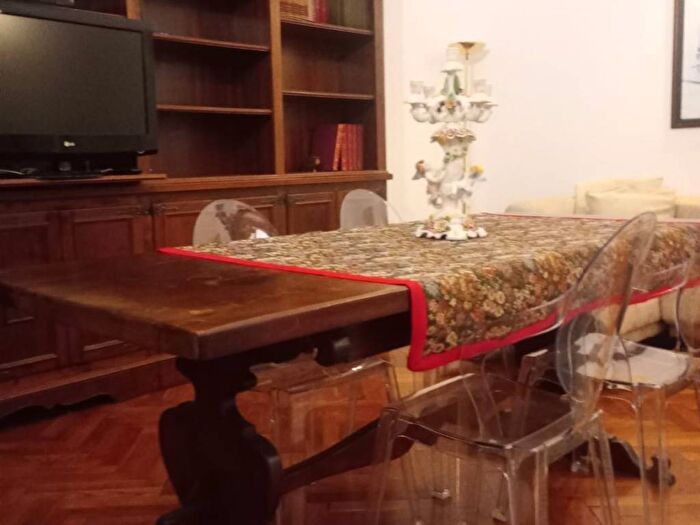 Appartamento trilocale in affitto in Via Luigi Zamboni, Irnerio, Bologna