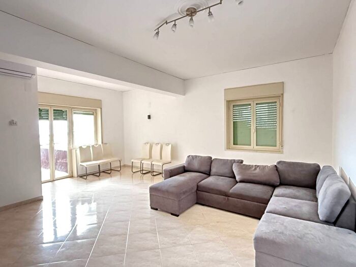 Appartamento trilocale in affitto in Via Mariano Riccio, La Farina Stazione, Messina