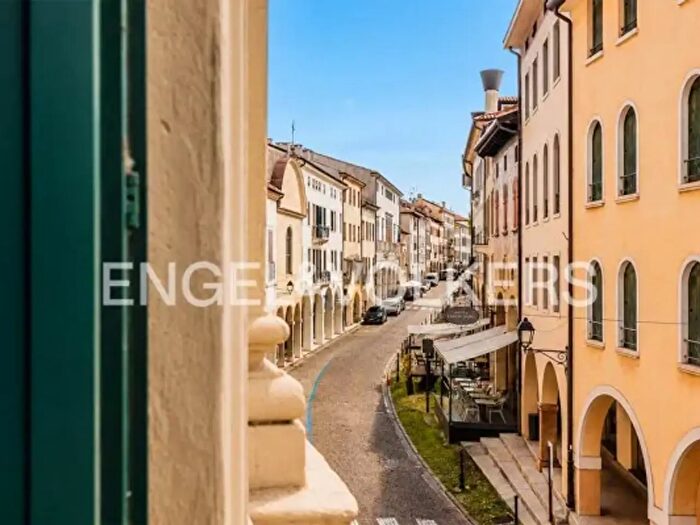 Appartamento con 5 locali in vendita in Via Settemb, Conegliano