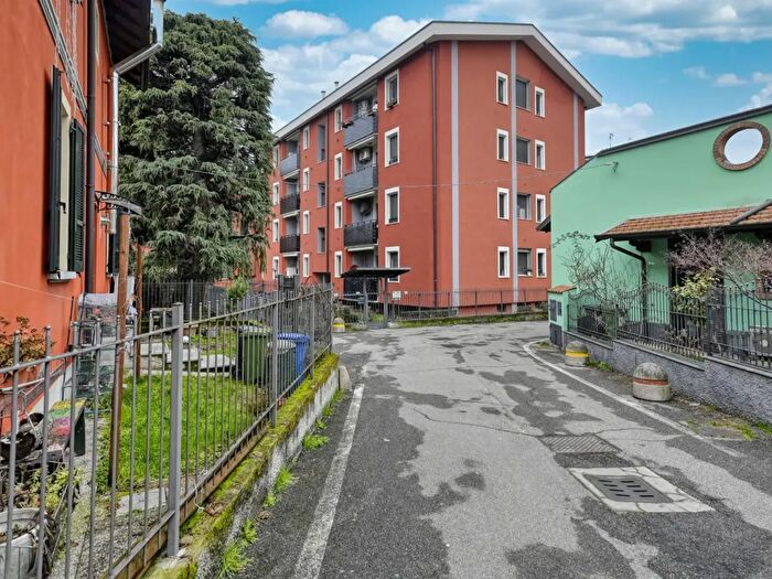 Appartamento trilocale in vendita in Via del Perdono, Melegnano