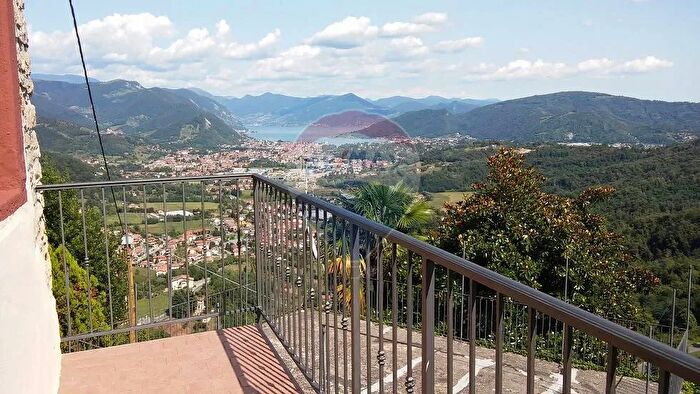 Casa trilocale in vendita in Gandosso