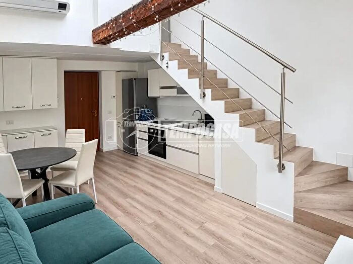 Appartamento bilocale in affitto in Via Carlo Farini, Milano