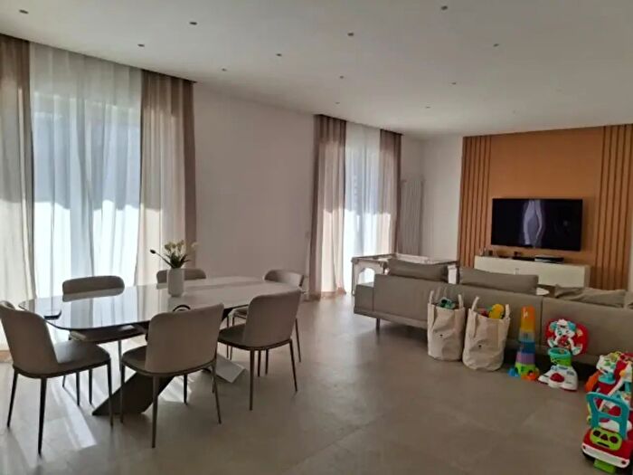 Appartamento con 6 locali in vendita in Via Giovanni Guarini, Ottaviano