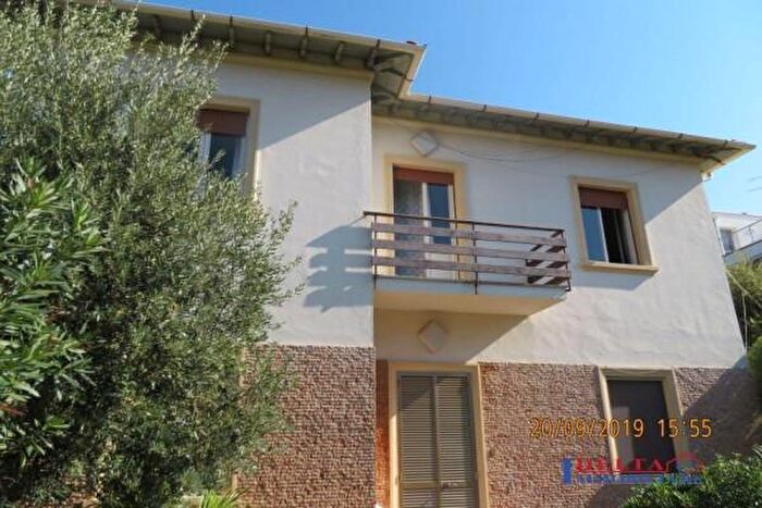 Casa con 6 locali in vendita in Area Residenziale Rosignano Solvay, Rosignano Marittimo