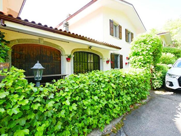 Casa trilocale in vendita in Via Faeto, Serramazzoni