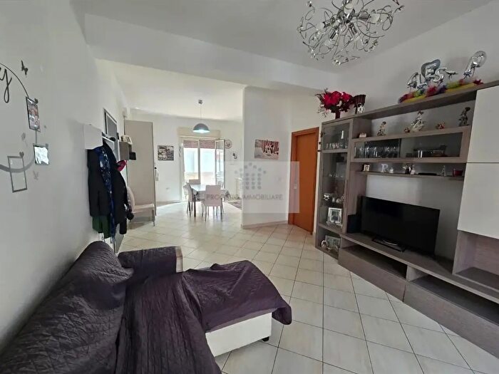 Appartamento con 5 locali in vendita in Via Alessandro Specchi, Siracusa