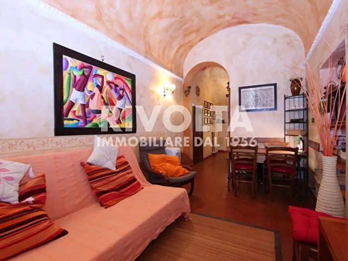 Appartamento bilocale in vendita in Via della Lupa, Roma