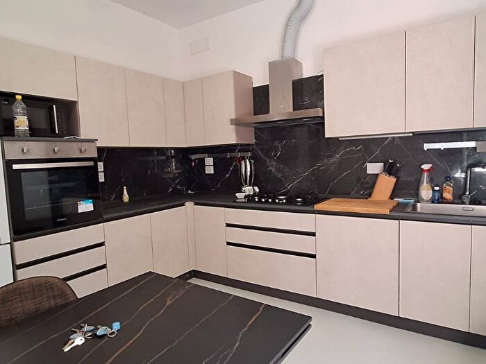 Appartamento con 6 locali in affitto in Centro Storico, Perugia