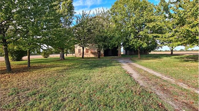 Casa con 11 locali in vendita in Via del Mulino Reggio nellEmilia Re Reggio nellEmilia Sabbione, Reggio Emilia