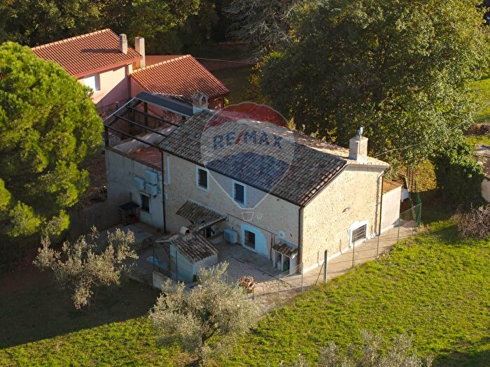 Casa con 7 locali in vendita in Via Mandrelli, Fossacesia