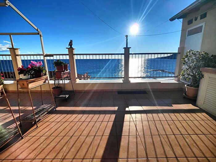 Appartamento bilocale in vendita in Via Roma, Ospedaletti