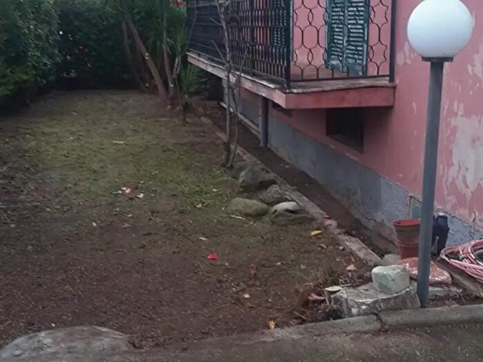 Casa con 10 locali in vendita in Via del Mare, Lanciano