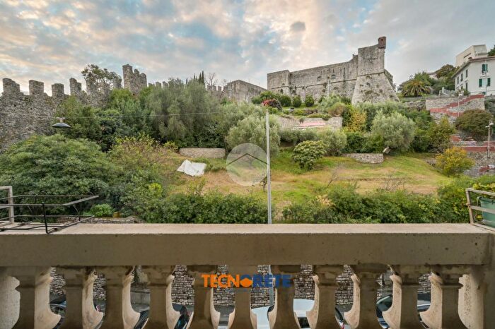 Appartamento con 6 locali in vendita in Scalinata San Giorgio, La Spezia