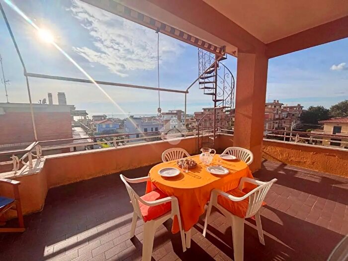 Appartamento bilocale in vendita in Via Calipso, Anzio