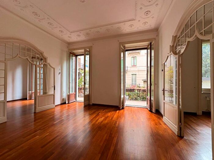 Appartamento con 6 locali in affitto in Via Lorenzo Mascheroni, Pagano, Milano