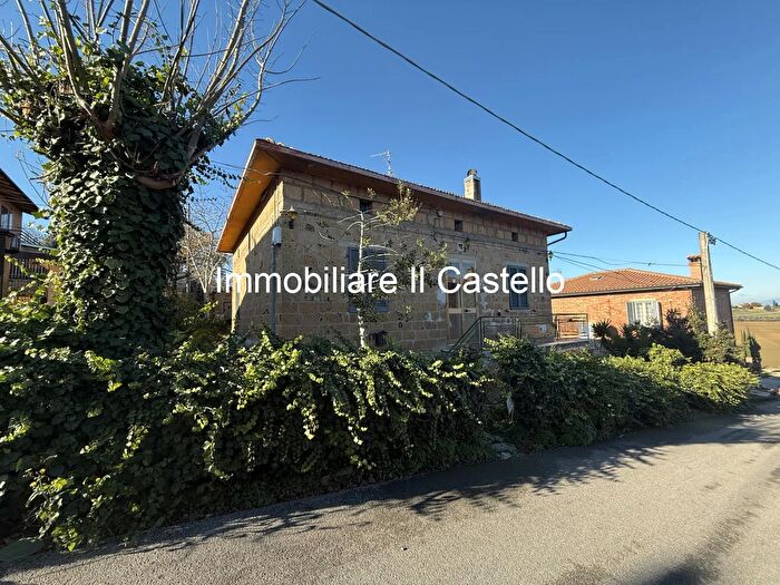 Casa con 5 locali in vendita in Villastrada, Castiglione Del Lago