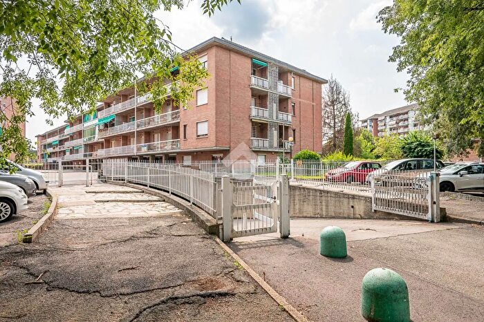 Appartamento trilocale in vendita in Via Gaetano Amati, Venaria Reale