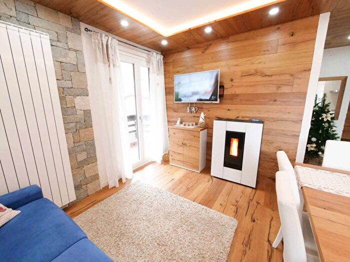 Appartamento bilocale in affitto in Via Garofano Rosso, Aprica