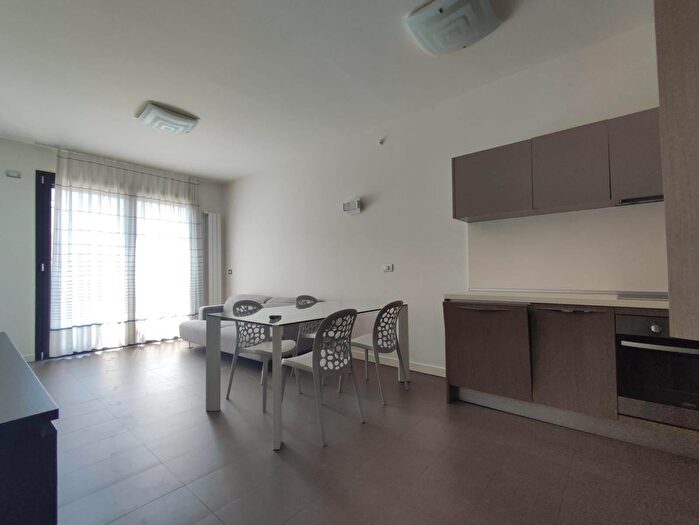 Appartamento trilocale in vendita in Parma