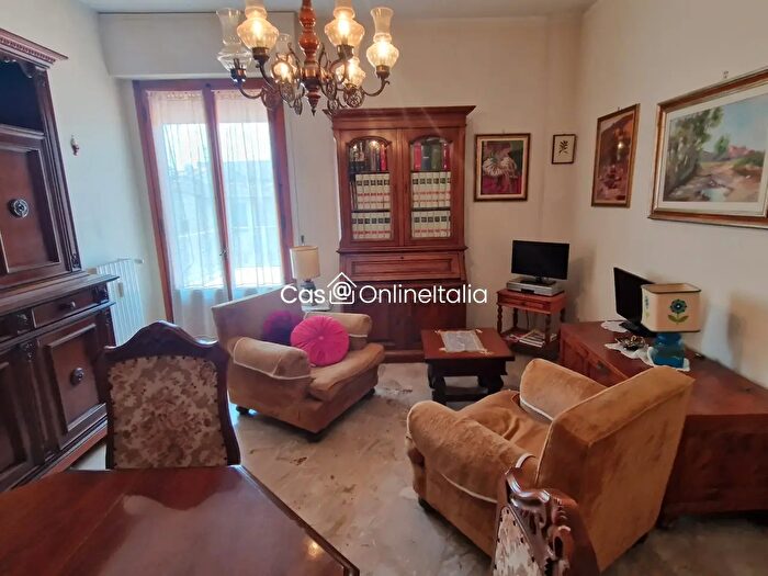 Appartamento quadrilocale in vendita in Via Baccio da Montelupo Firenze, Firenze