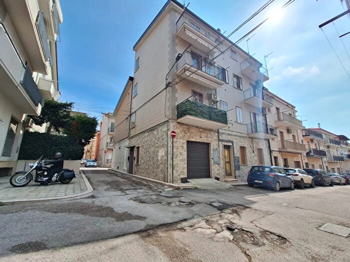 Appartamento trilocale in vendita in Traversa Cavallotti, San Giovanni Rotondo