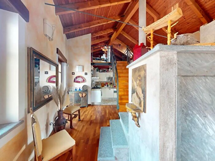 Case in Vendita e in Affitto - 2