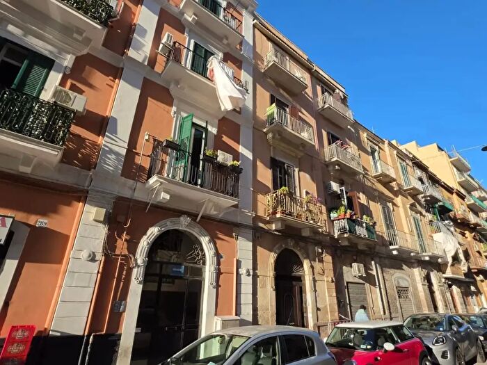 Appartamento trilocale in vendita in Via Nicolai, Bari
