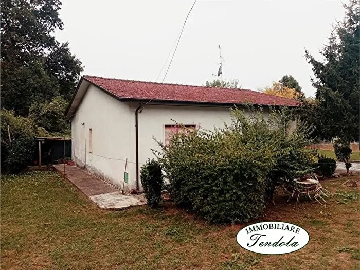 Casa con 5 locali in vendita in Castelnuovo Magra