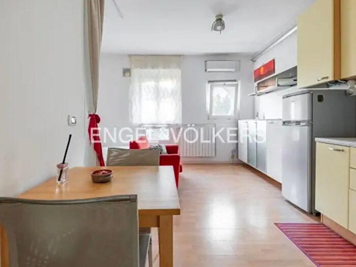 Appartamento bilocale in vendita in Via del Triumvirato, Bologna