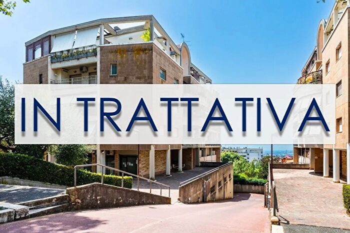 Appartamento trilocale in vendita in Via Cap M T Valeri, Albano Laziale