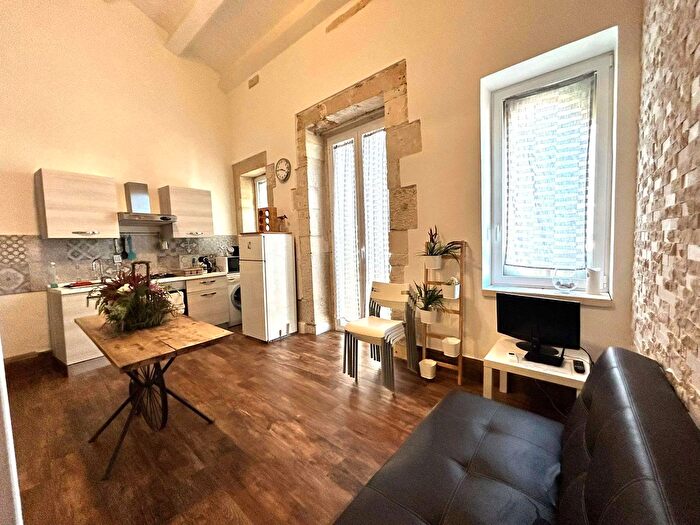 Appartamento trilocale in vendita in Siracusa