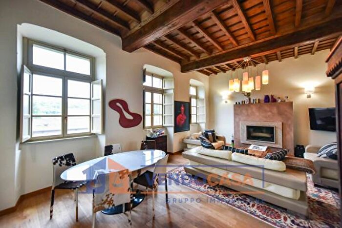 Appartamento con 6 locali in vendita in Strada Maiole, Moncalieri