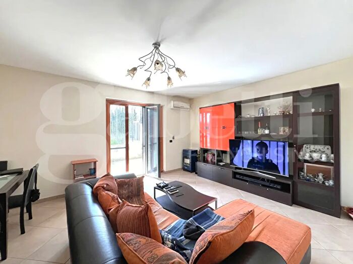 Appartamento quadrilocale in vendita in Via Stazione, Dugenta