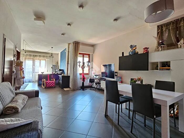 Appartamento quadrilocale in vendita in Via Roma, Folignano