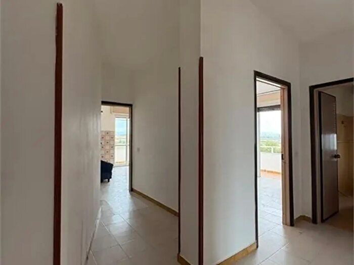 Appartamento trilocale in vendita in Grazzanise