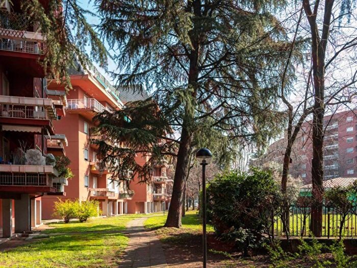 Appartamento trilocale in affitto in Via Martiri, Vimodrone