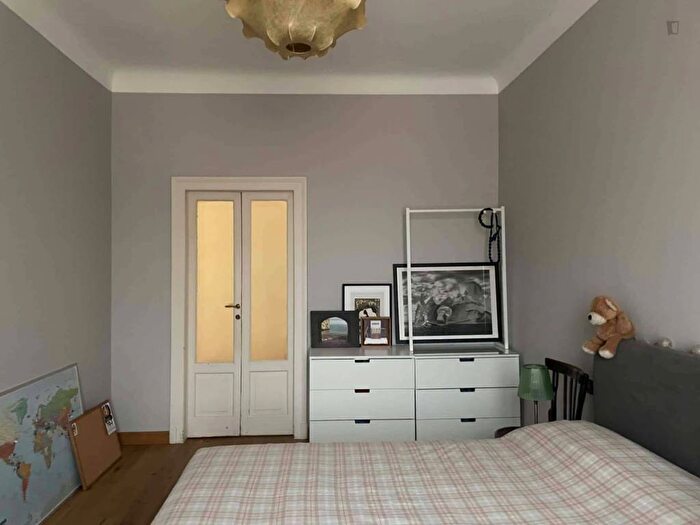Appartamento trilocale in affitto in Via Piacenza, Porta Romana Medaglie d'Oro, Milano