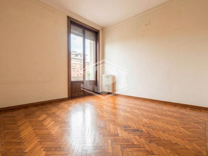 Appartamento con 6 locali in affitto in Piazza Della Vittoria, Quadrilatero, Genova