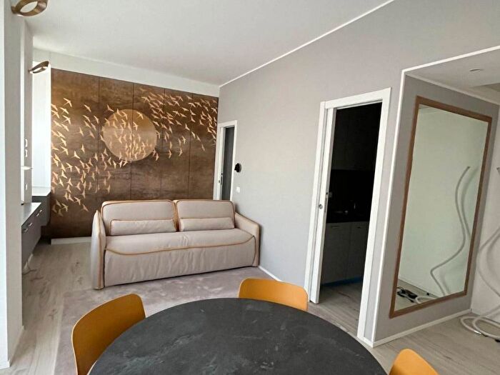 Appartamento monolocale in affitto in Via Cerva, Borgogna Largo Augusto, Milano