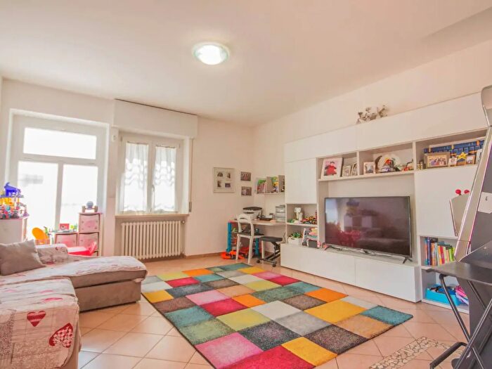 Casa quadrilocale in vendita in Via Magenta, Vigasio