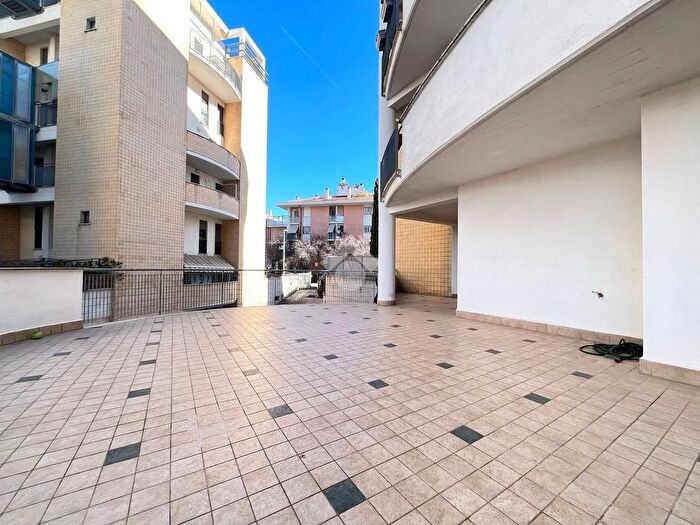 Appartamento trilocale in vendita in Via Vulcano, Monterotondo