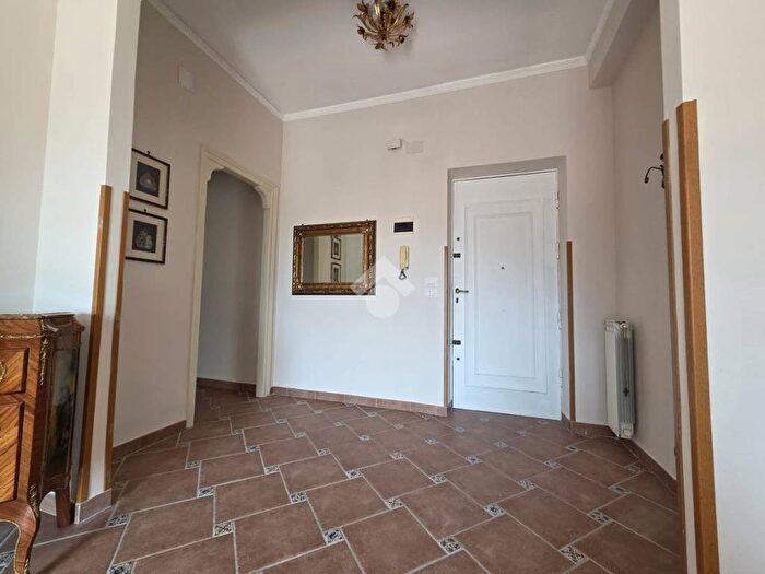 Appartamento quadrilocale in affitto in Via Archirafi, SantErasmo, Palermo