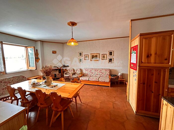 Appartamento trilocale in vendita in Via Forgitelle Spezzano della Sila, Spezzano Della Sila