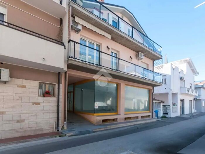 Appartamento monolocale in vendita in Via De Amicis, Roseto Degli Abruzzi