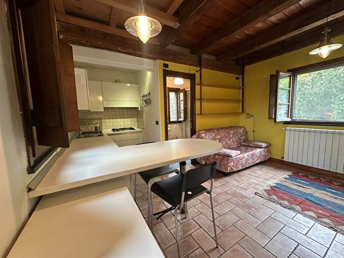 Appartamento bilocale in affitto in Noli Savona Sv, Noli