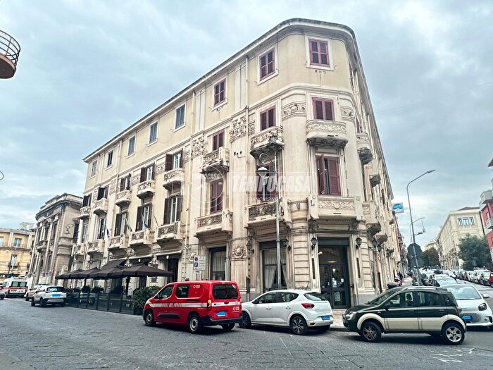 Appartamento con 5 locali in vendita in Via SantElia, Messina