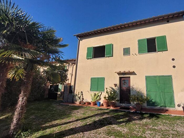 Appartamento quadrilocale in affitto in Le Tolfe Monteliscai, Siena